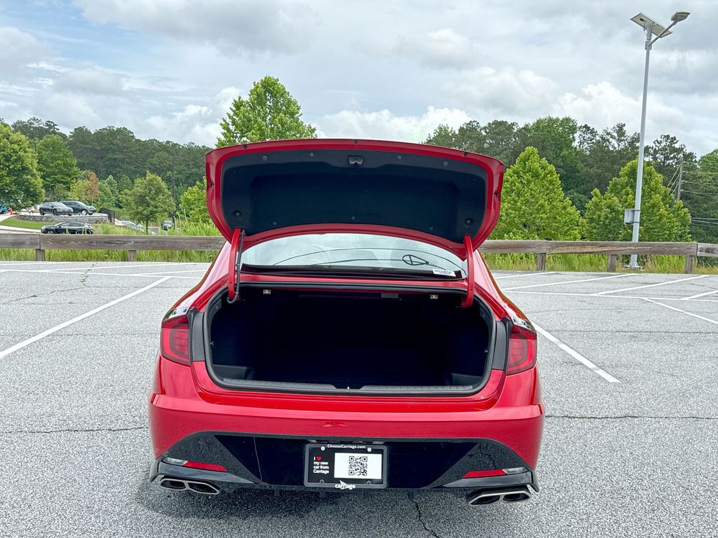 Vehicle image 24 of 35