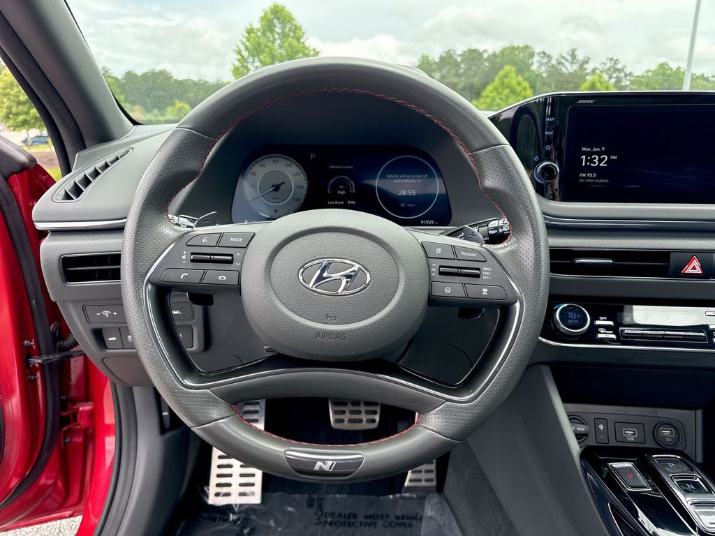 Vehicle image 14 of 35