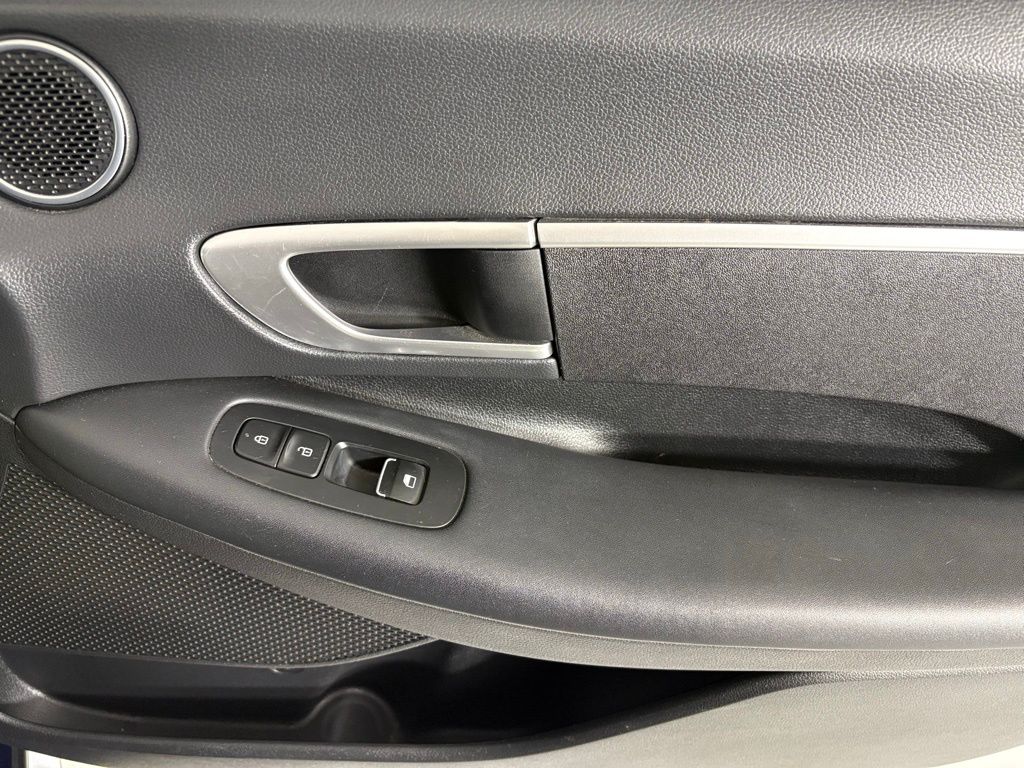 2021 Hyundai Sonata SE Image 28 of 41