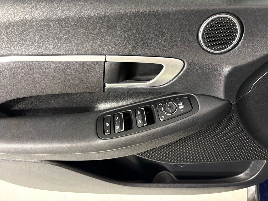 2021 Hyundai Sonata SE Image 27 of 41