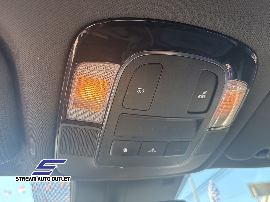 Vehicle image 29 of 35