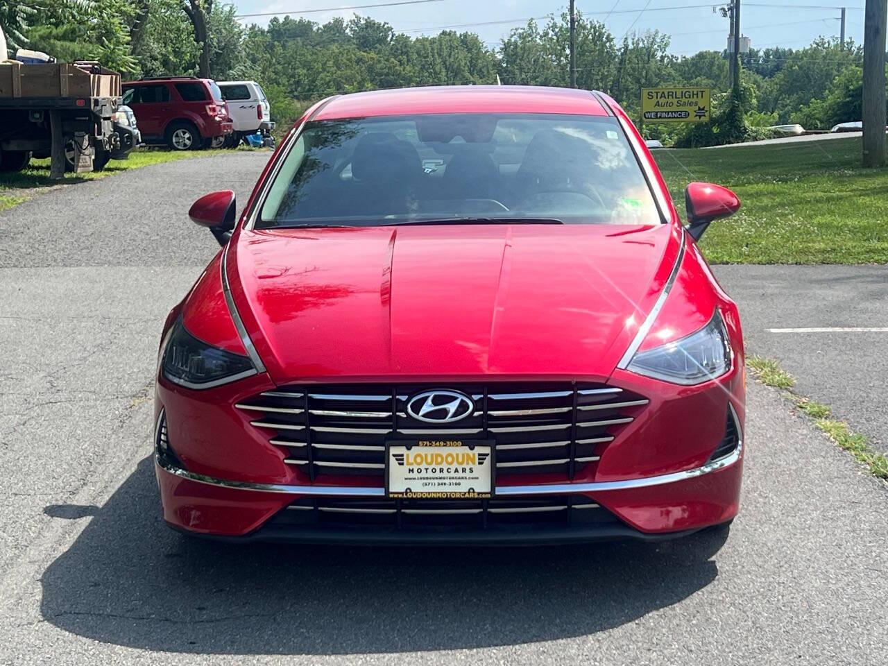 2021 Hyundai Sonata SE Image 2 of 27