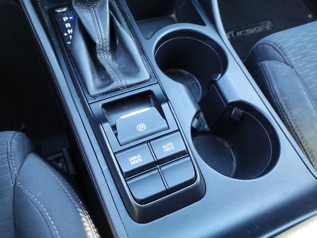 Vehicle image 14 of 20