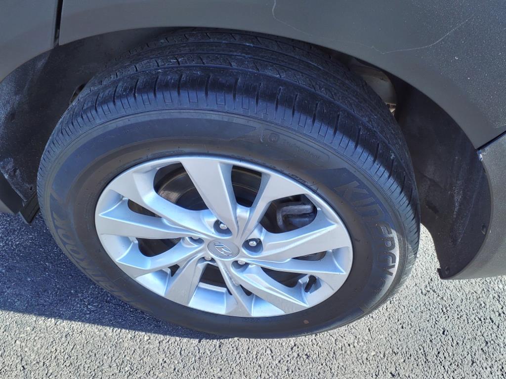 Vehicle image 5 of 20