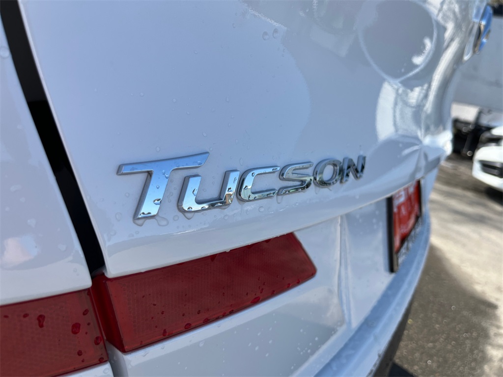 Vehicle image 34 of 45