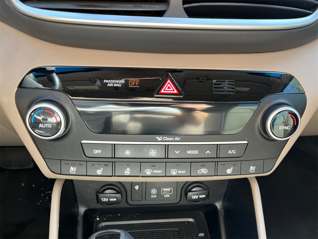 Vehicle image 28 of 45