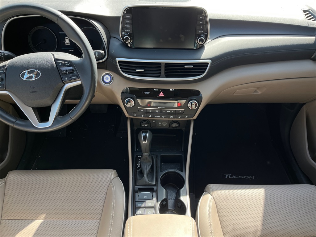 Vehicle image 11 of 45