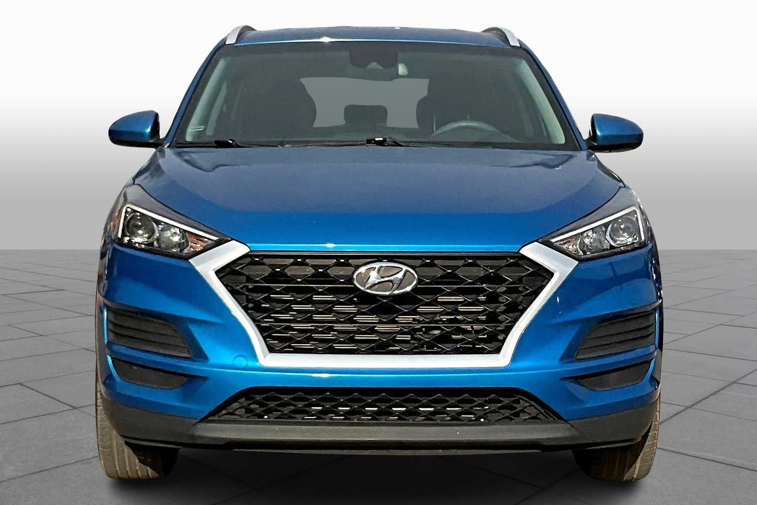 2021 Hyundai Tucson Value Image 2 of 33