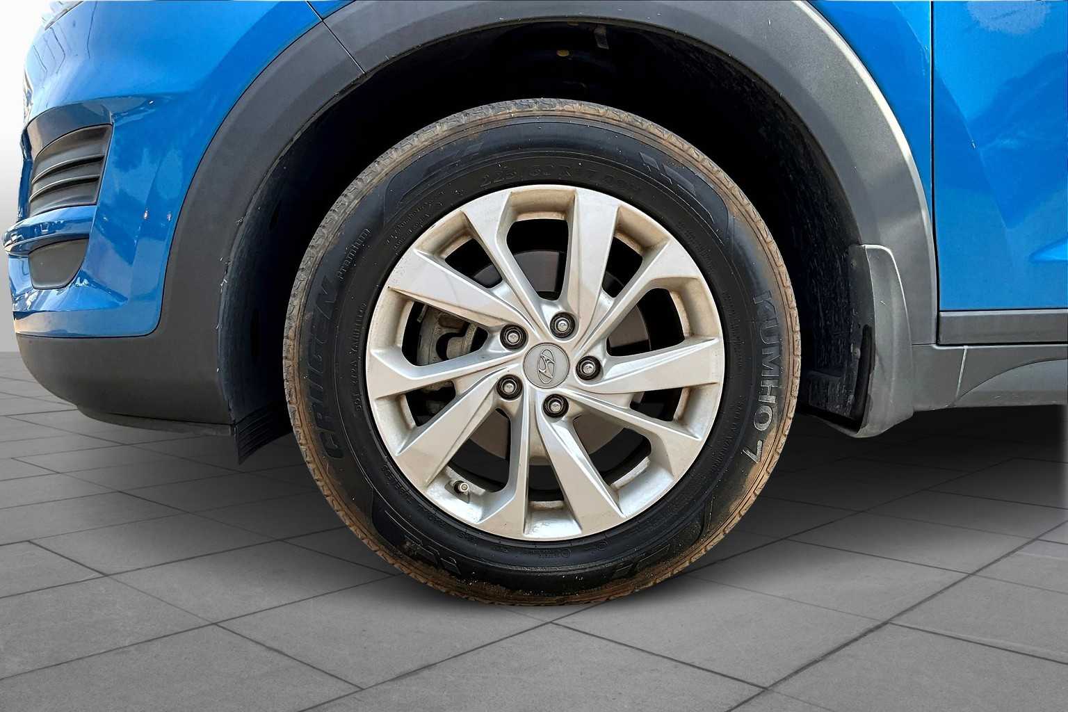 2021 Hyundai Tucson Value Image 8 of 33