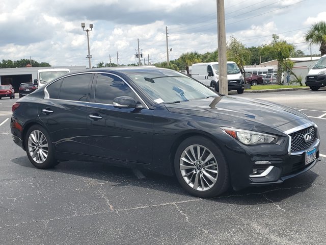 2021 INFINITI Q50 3.0T Luxe Image 2 of 30