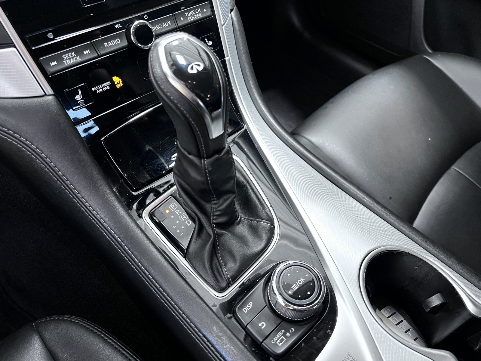 Vehicle image 20 of 26
