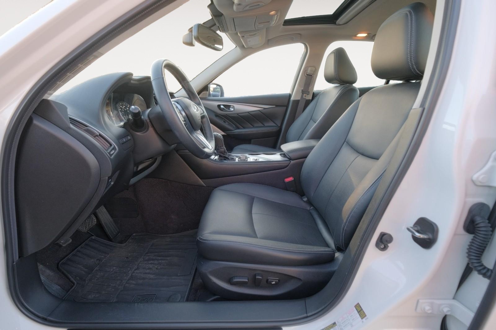 2021 INFINITI Q50 3.0T Luxe Image 12 of 28