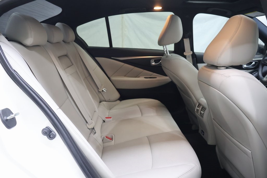 2021 INFINITI Q50 3.0T Sensory Image 15 of 44