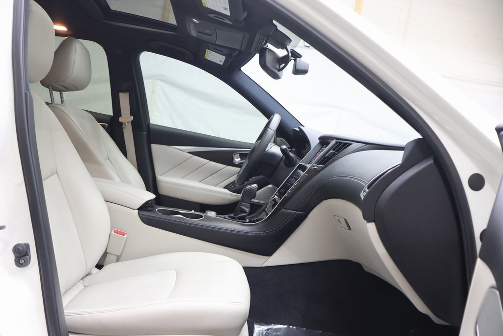 2021 INFINITI Q50 3.0T Sensory Image 16 of 44