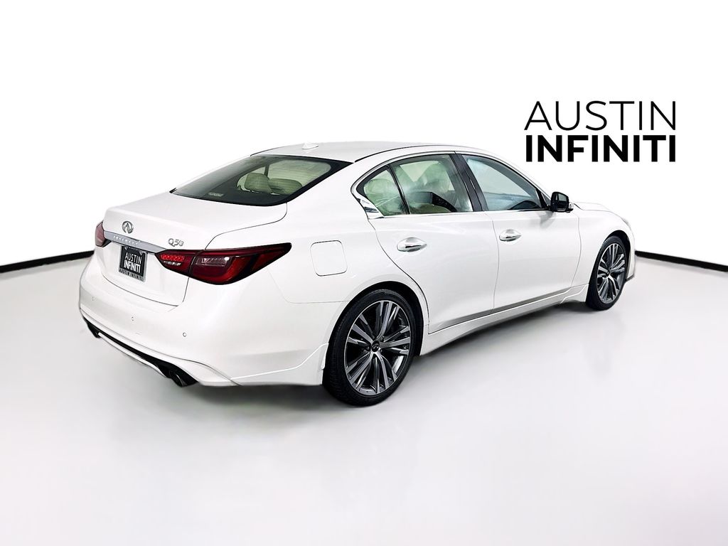 Vehicle image 5 of 41