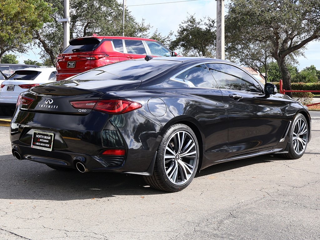 2021 INFINITI Q60 3.0T Luxe Image 11 of 58