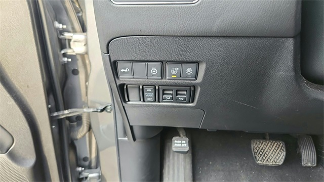 2021 INFINITI QX80 Sensory Image 31 of 40