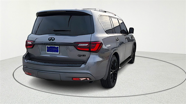2021 INFINITI QX80 Sensory Image 6 of 40