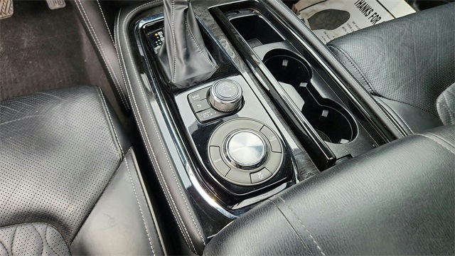 2021 INFINITI QX80 Sensory Image 27 of 40