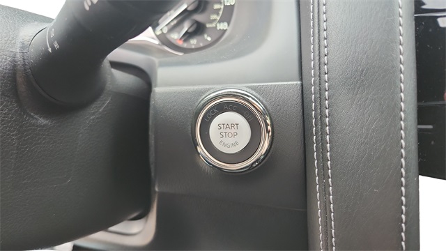 2021 INFINITI QX80 Sensory Image 33 of 40