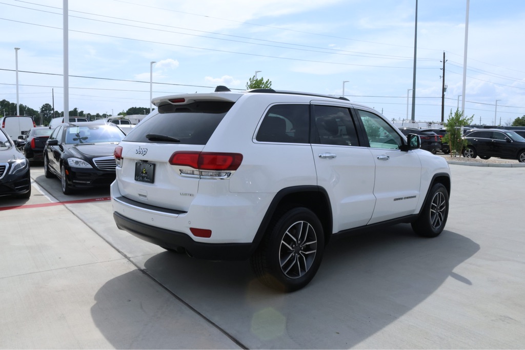 Vehicle image 5 of 33