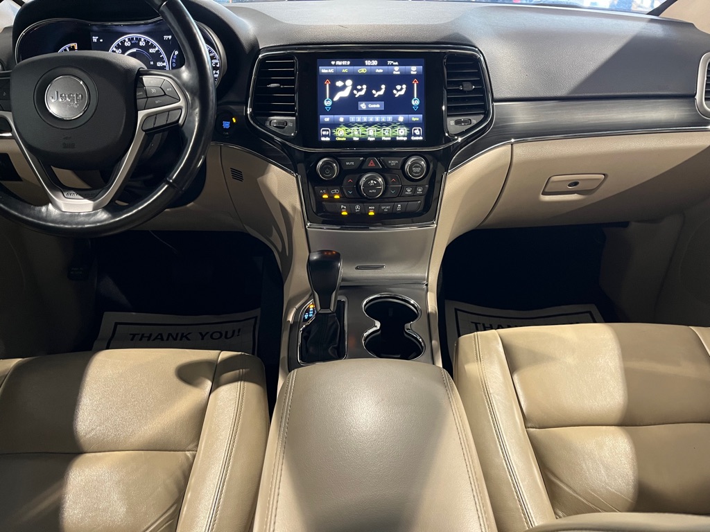 Vehicle image 22 of 33