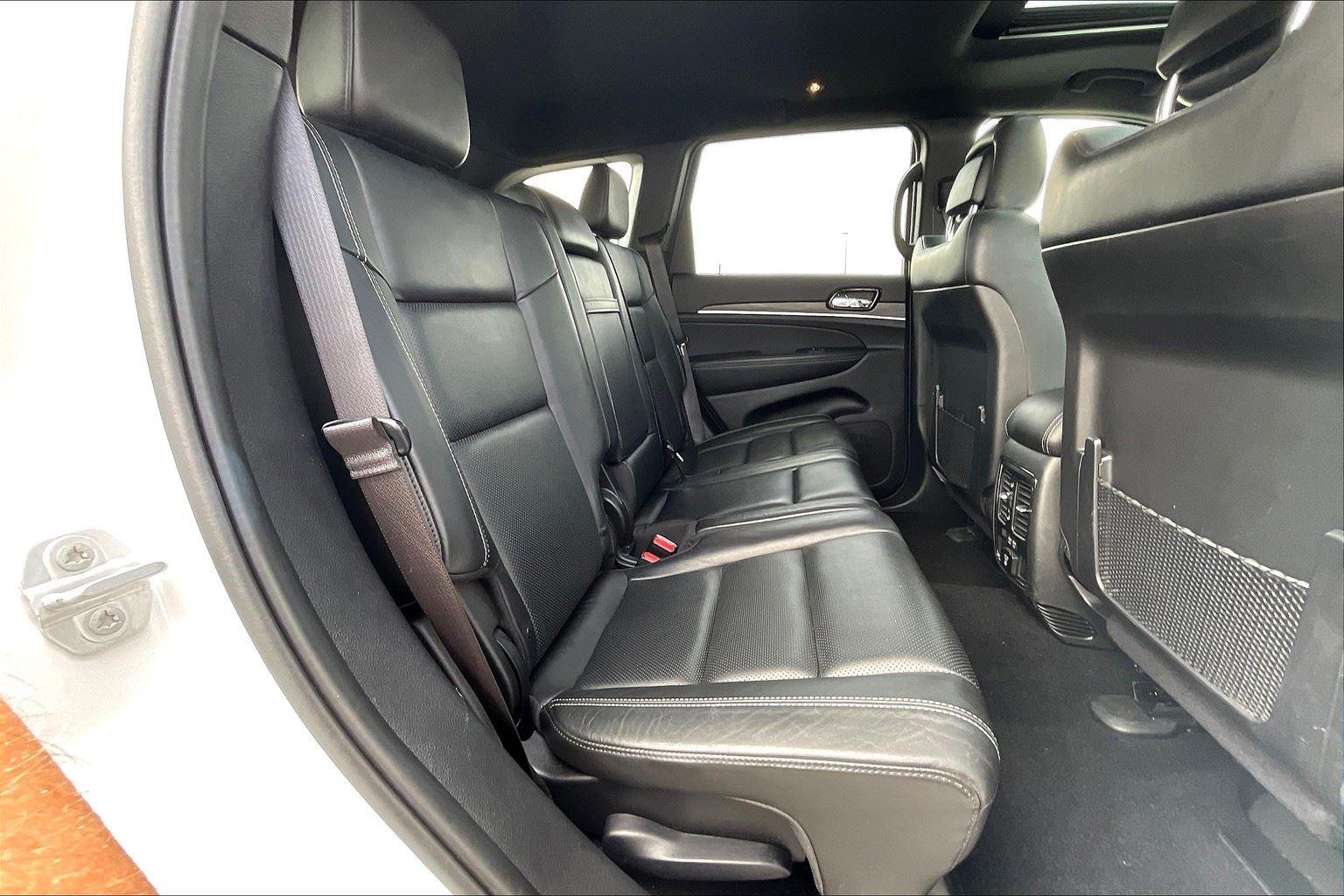 Vehicle image 10 of 36