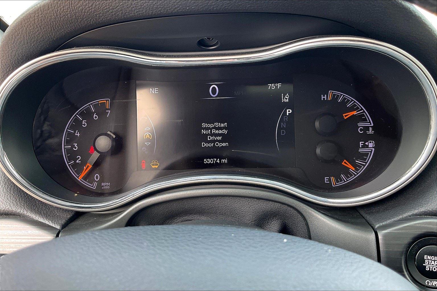 Vehicle image 19 of 36