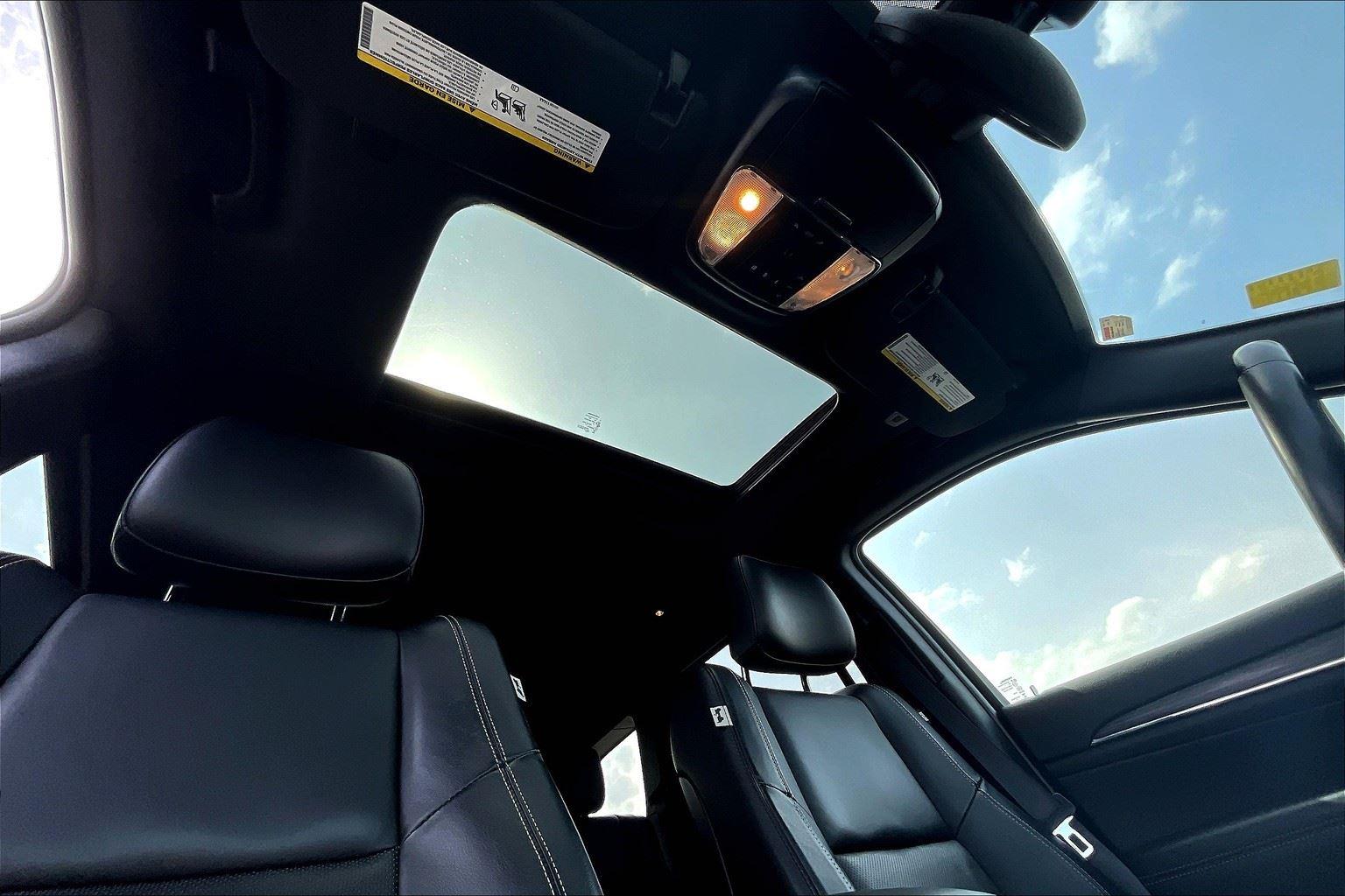Vehicle image 13 of 36