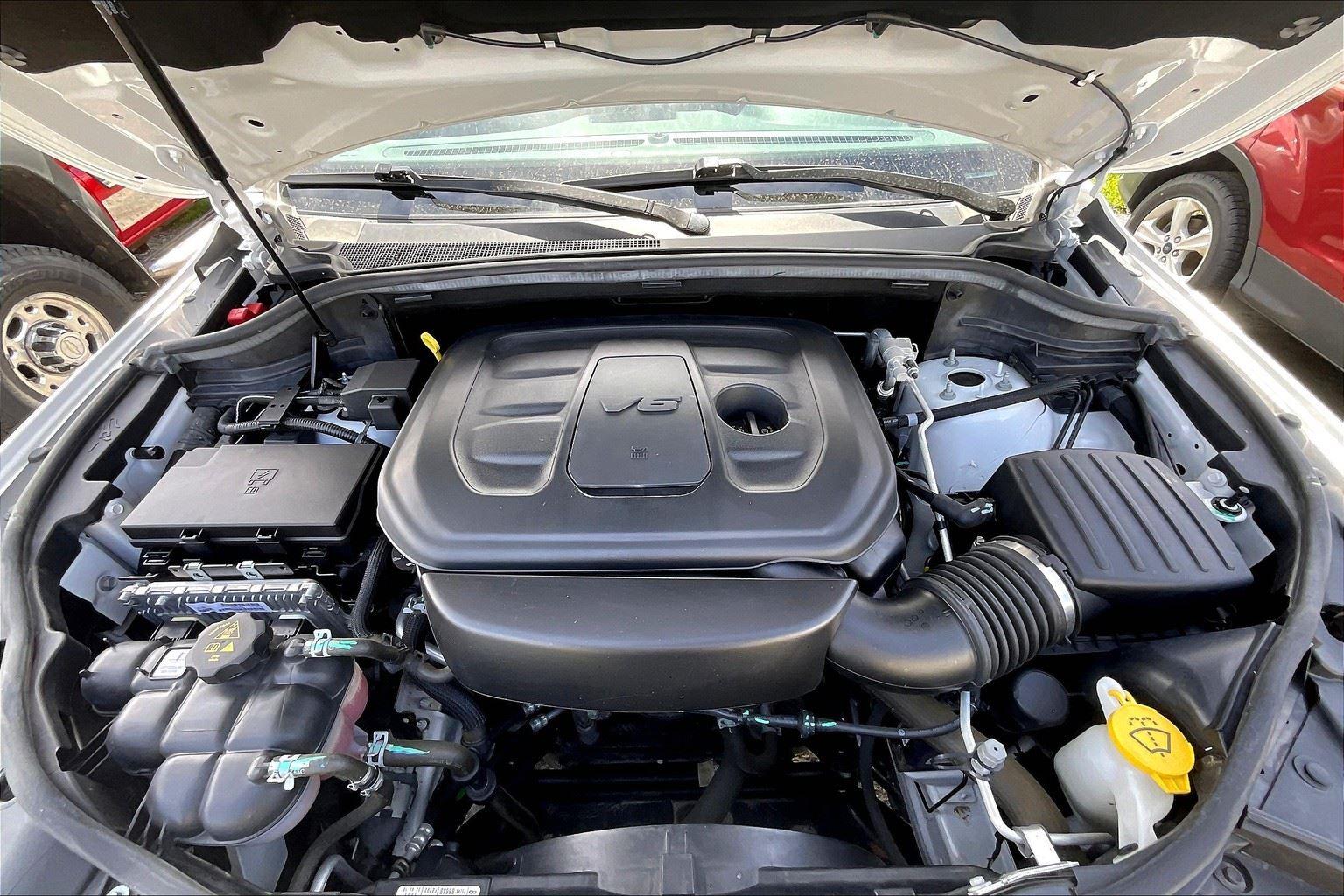 Vehicle image 7 of 36