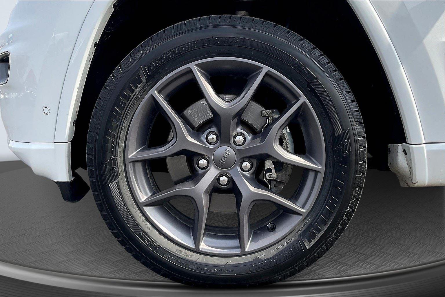 Vehicle image 8 of 36