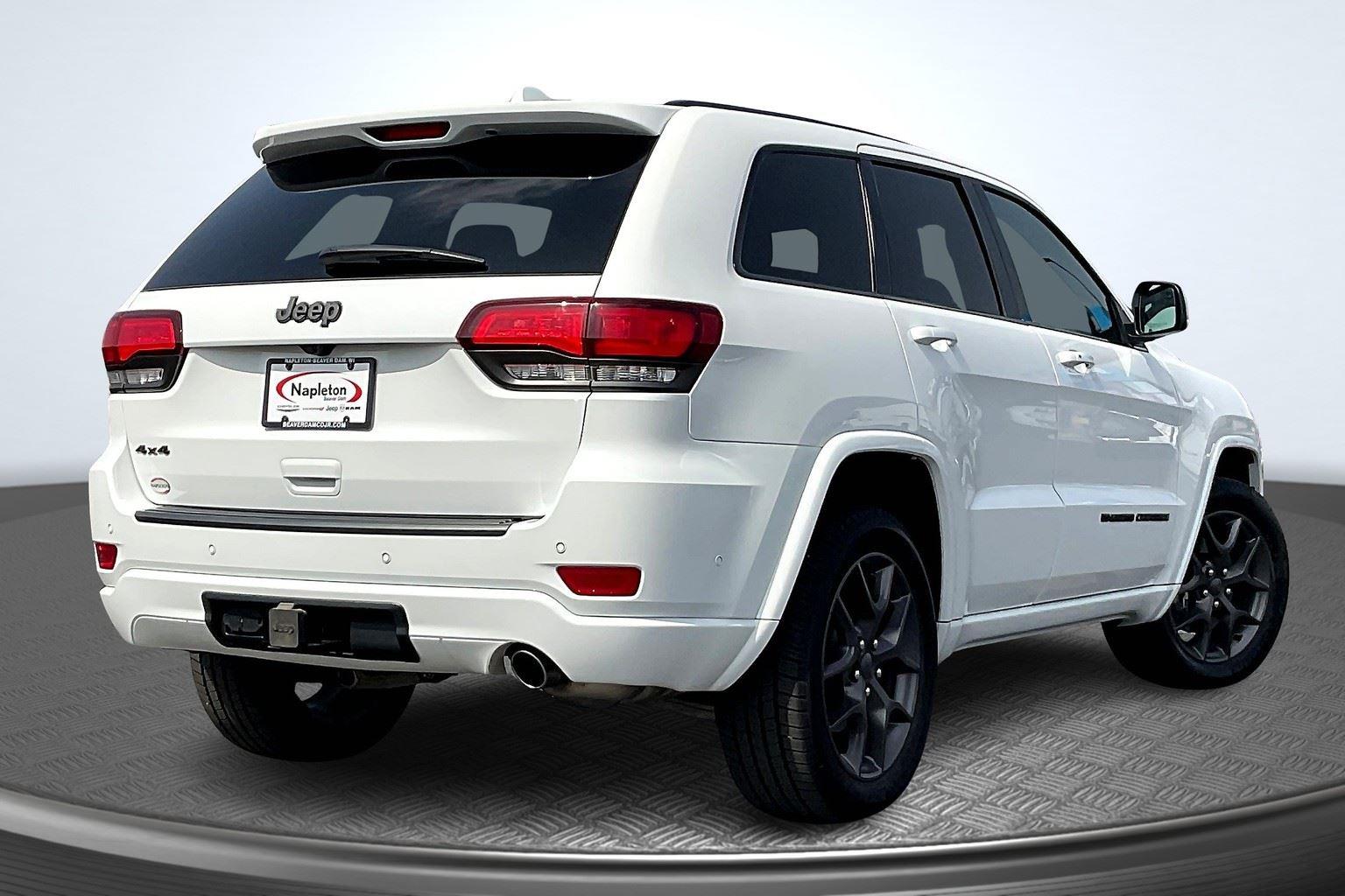 Vehicle image 4 of 36