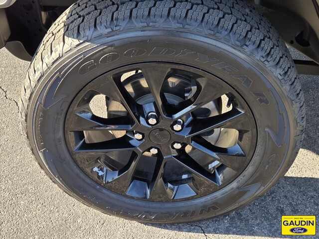 2021 Jeep Wrangler 4xe Unlimited Sahara Image 9 of 24