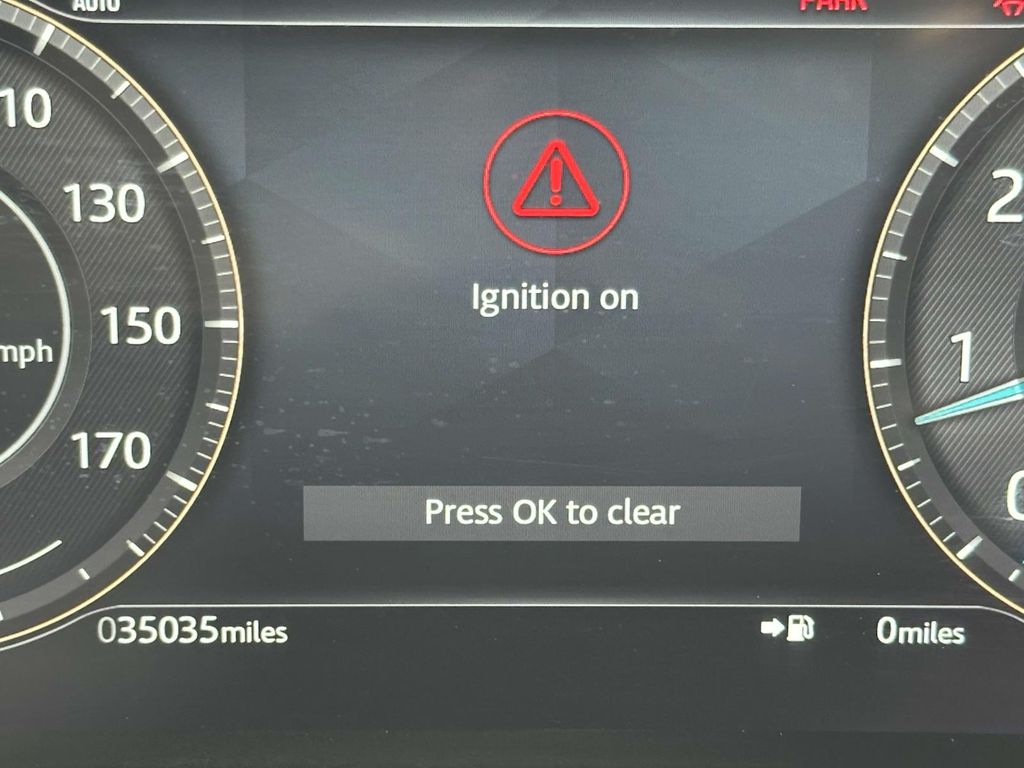 Vehicle image 14 of 26