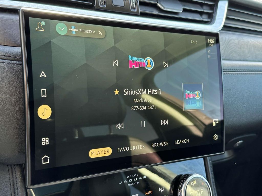 Vehicle image 16 of 26