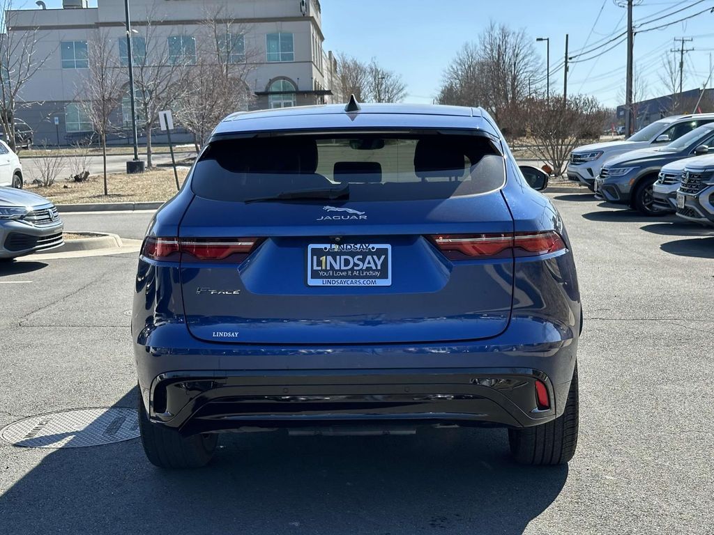 Vehicle image 6 of 26