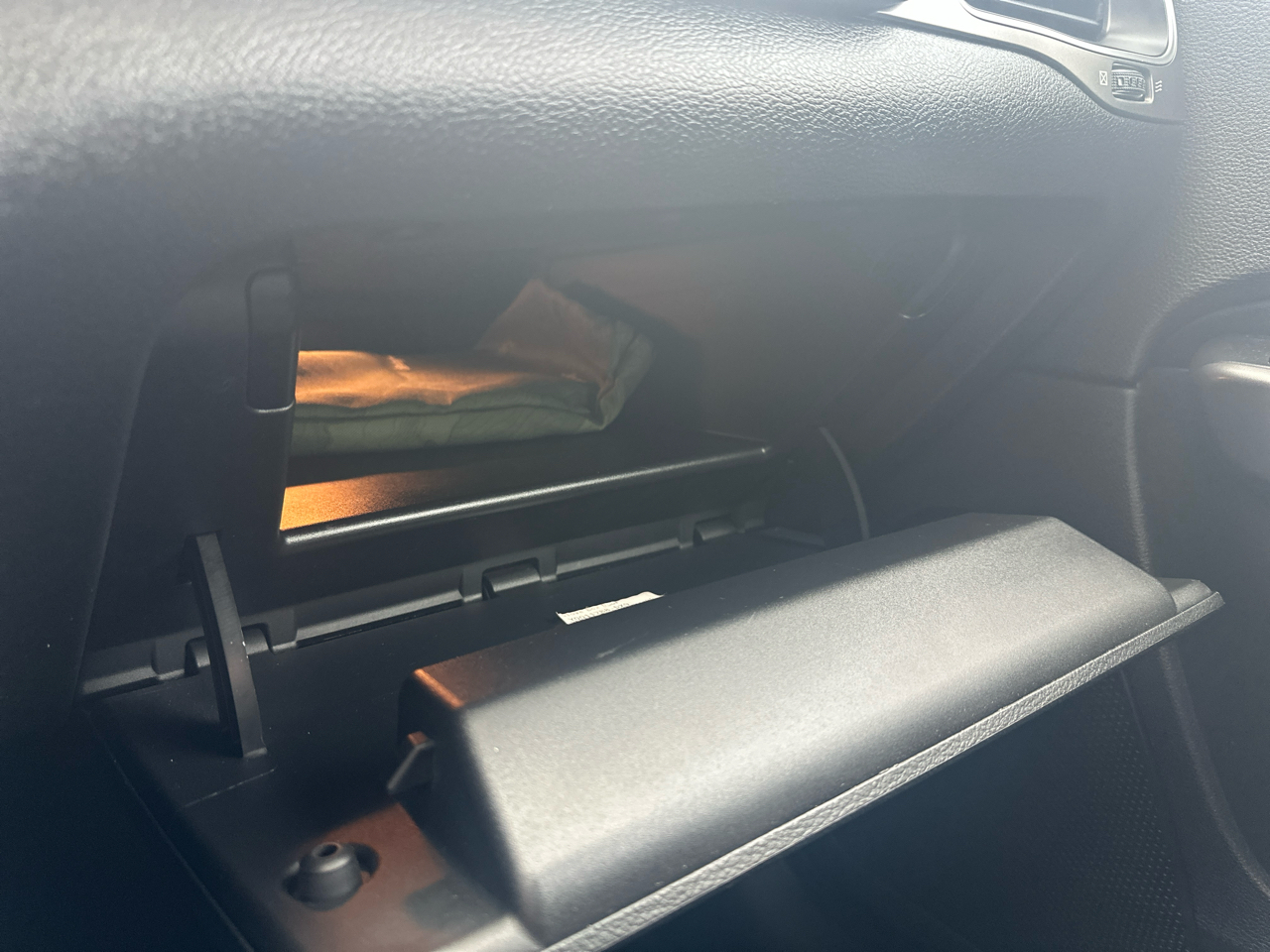 2021 Jeep Cherokee Latitude Lux Image 65 of 67