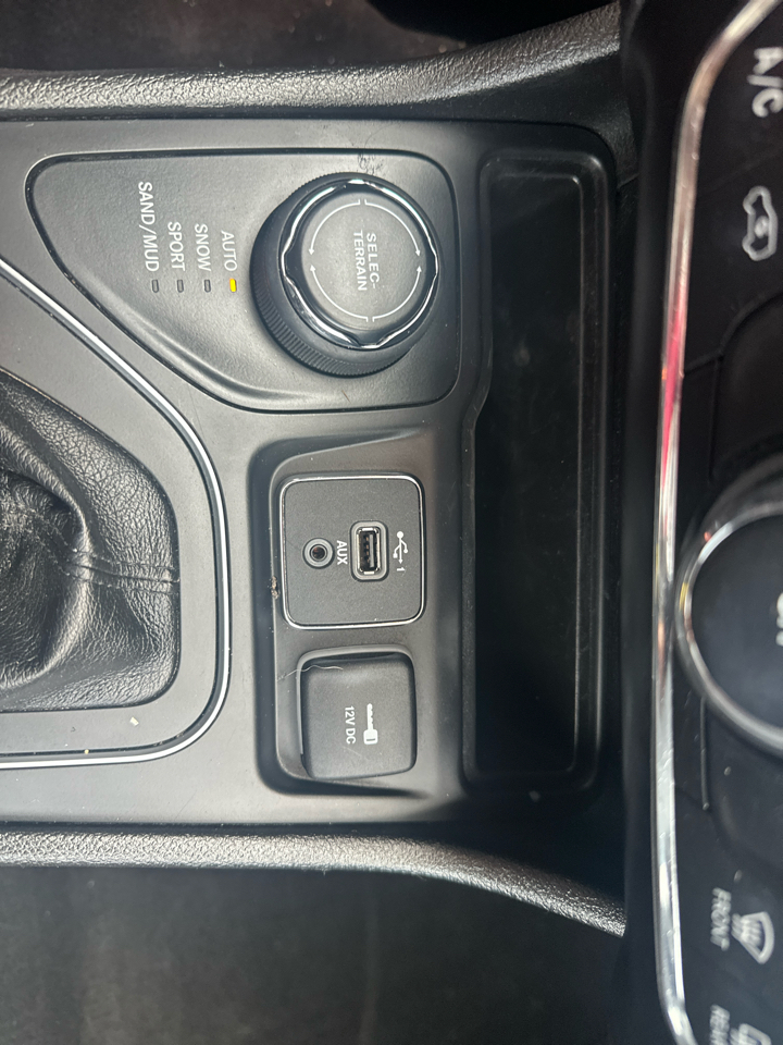 2021 Jeep Cherokee Latitude Lux Image 53 of 67