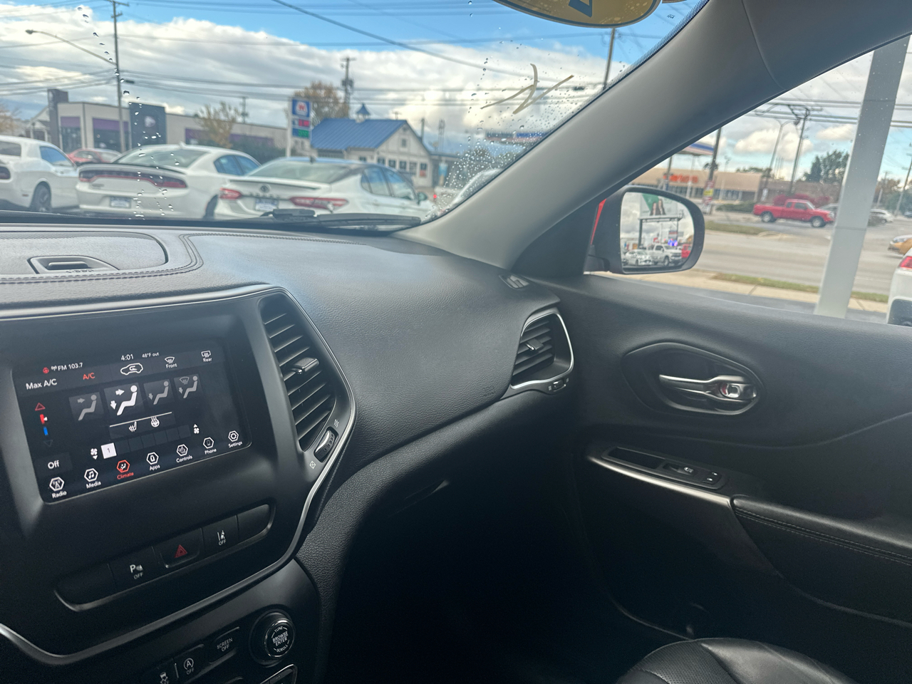 2021 Jeep Cherokee Latitude Lux Image 19 of 67