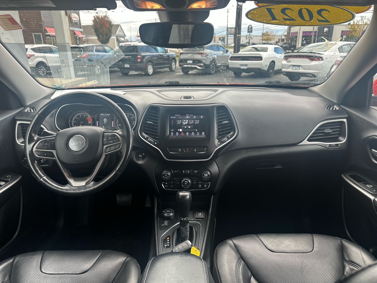 2021 Jeep Cherokee Latitude Lux Image 16 of 67