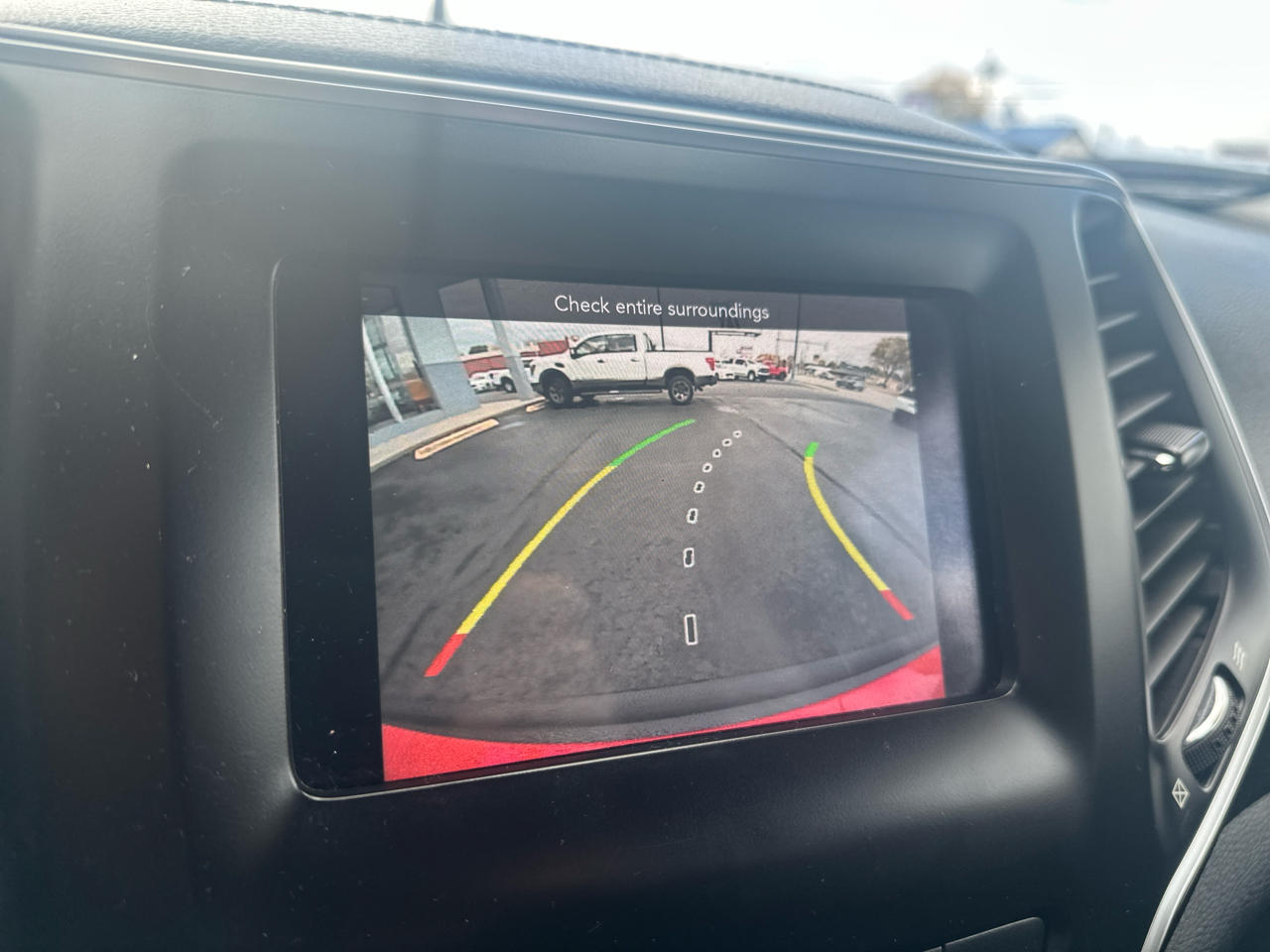 2021 Jeep Cherokee Latitude Lux Image 26 of 67