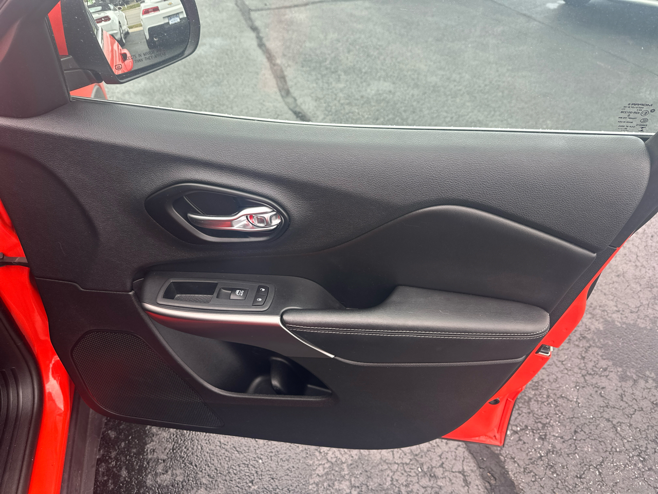 2021 Jeep Cherokee Latitude Lux Image 34 of 67