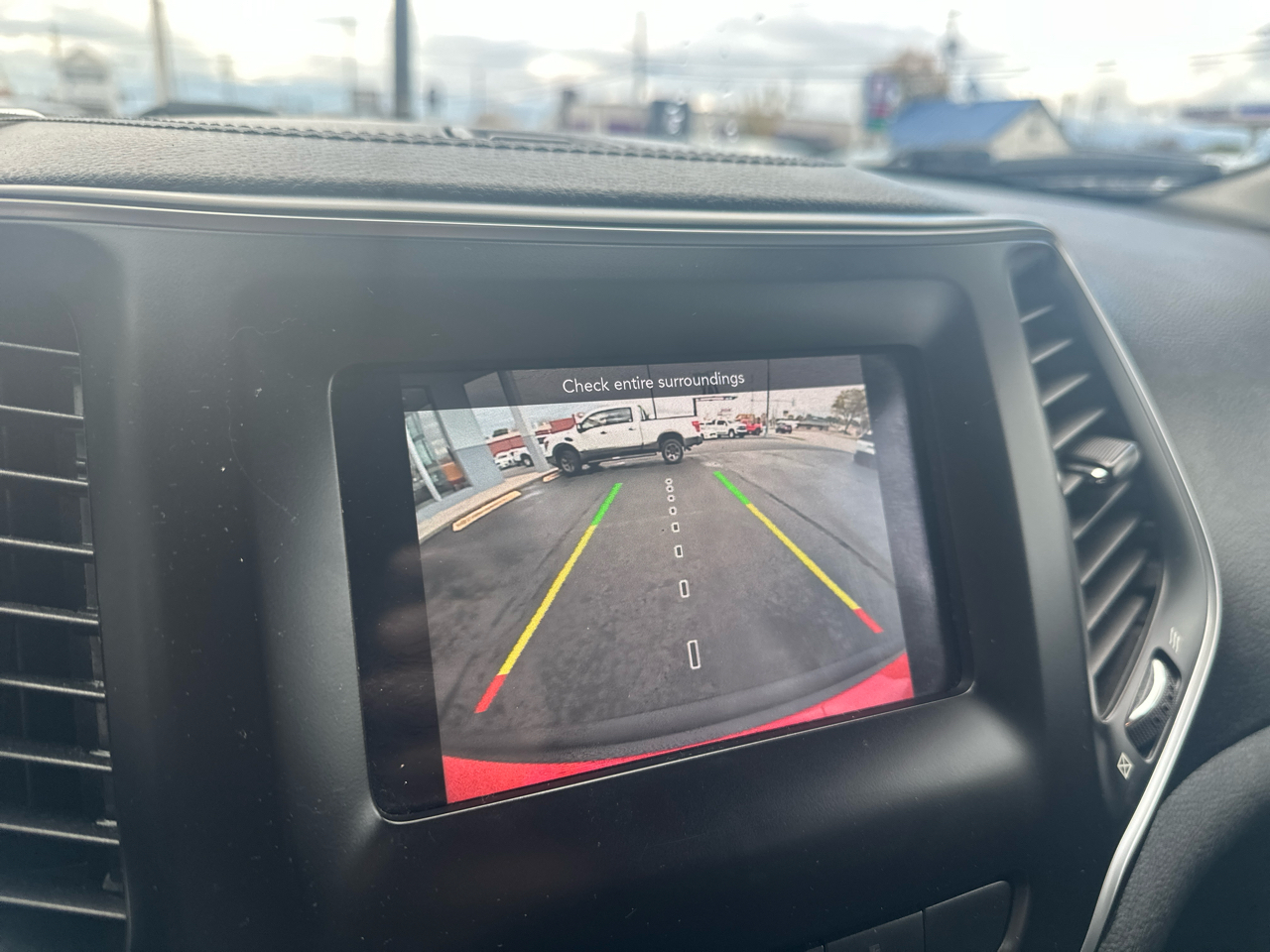 2021 Jeep Cherokee Latitude Lux Image 27 of 67