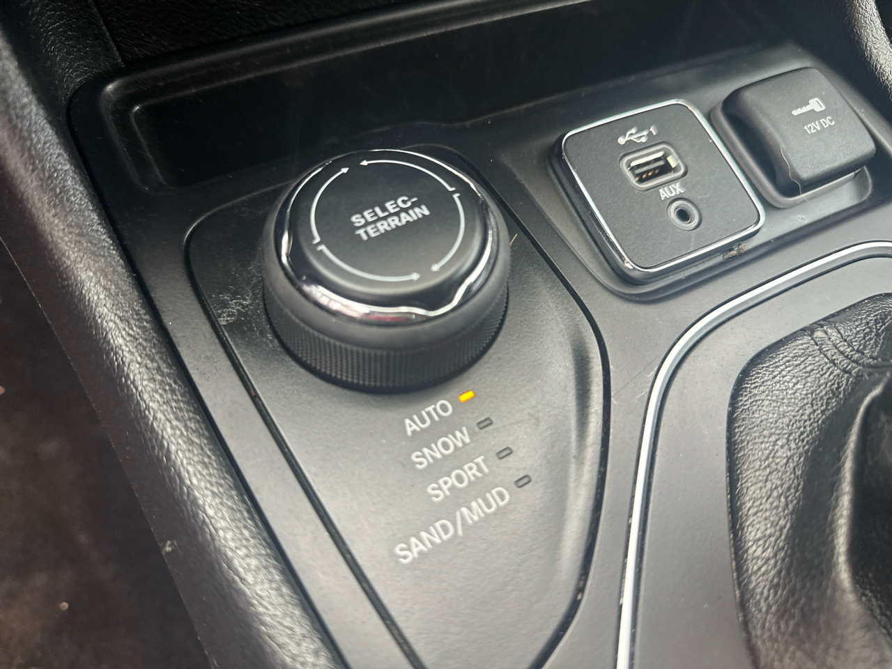 2021 Jeep Cherokee Latitude Lux Image 36 of 67