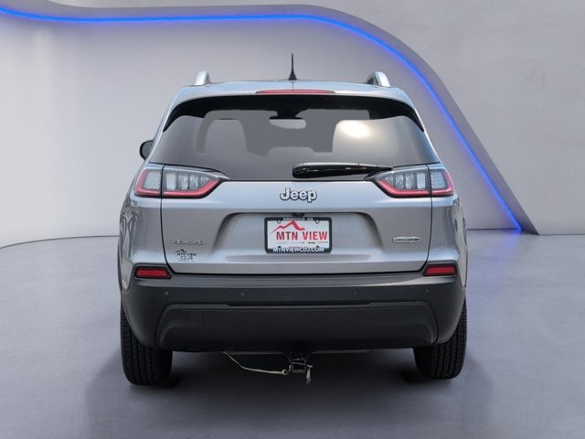 Vehicle image 6 of 26