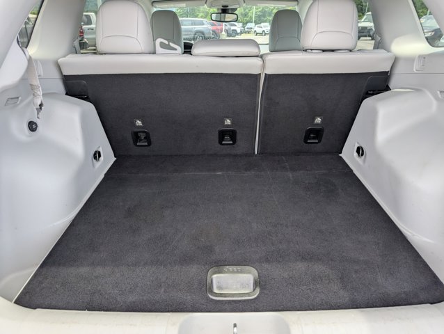Vehicle image 10 of 26