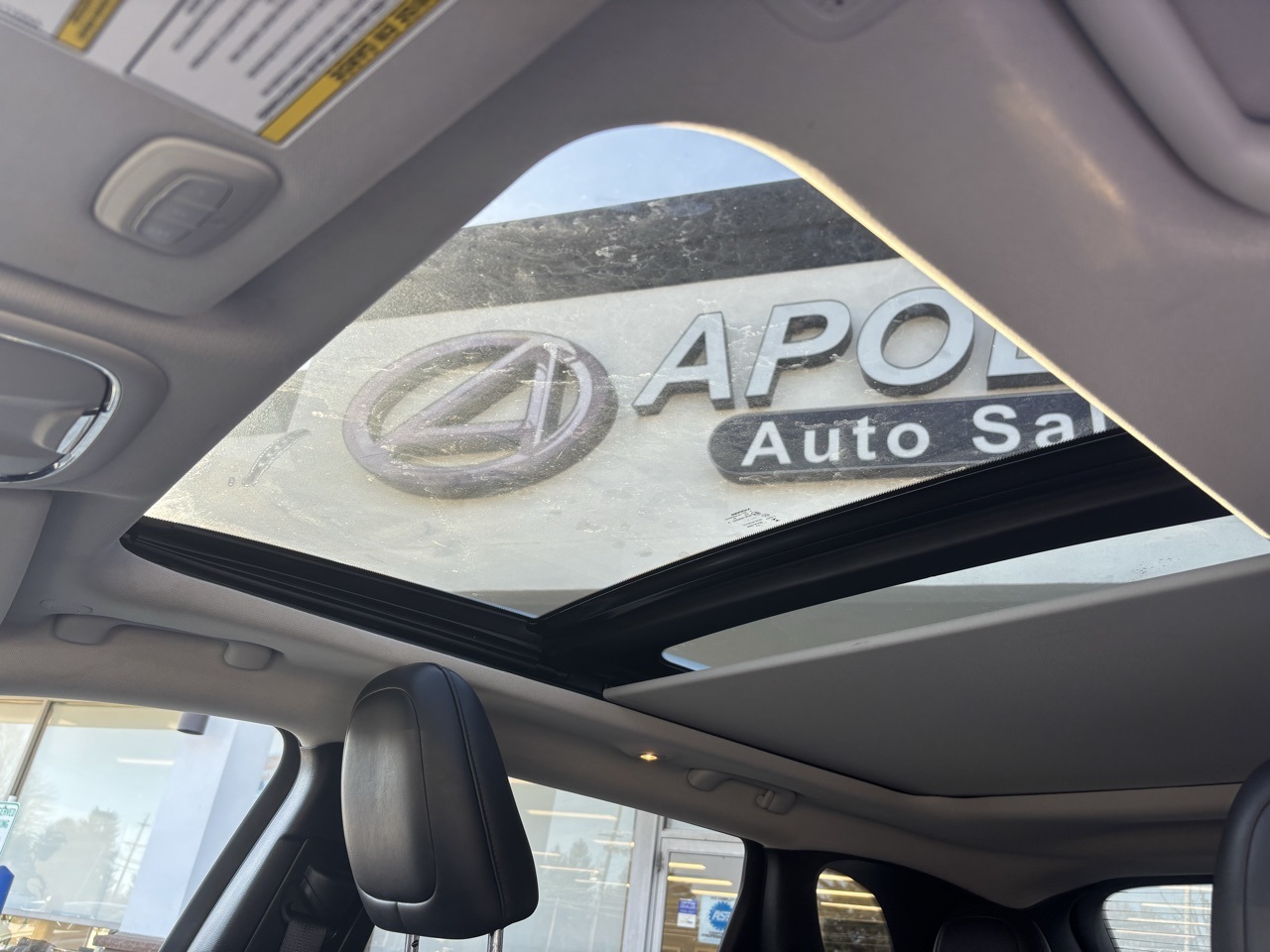 Vehicle image 16 of 20