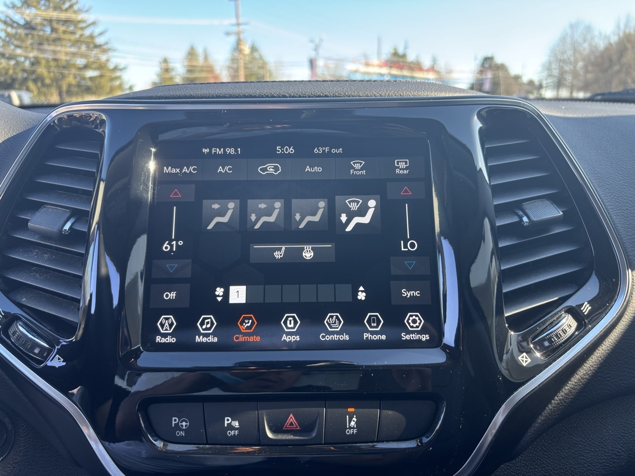 Vehicle image 14 of 20