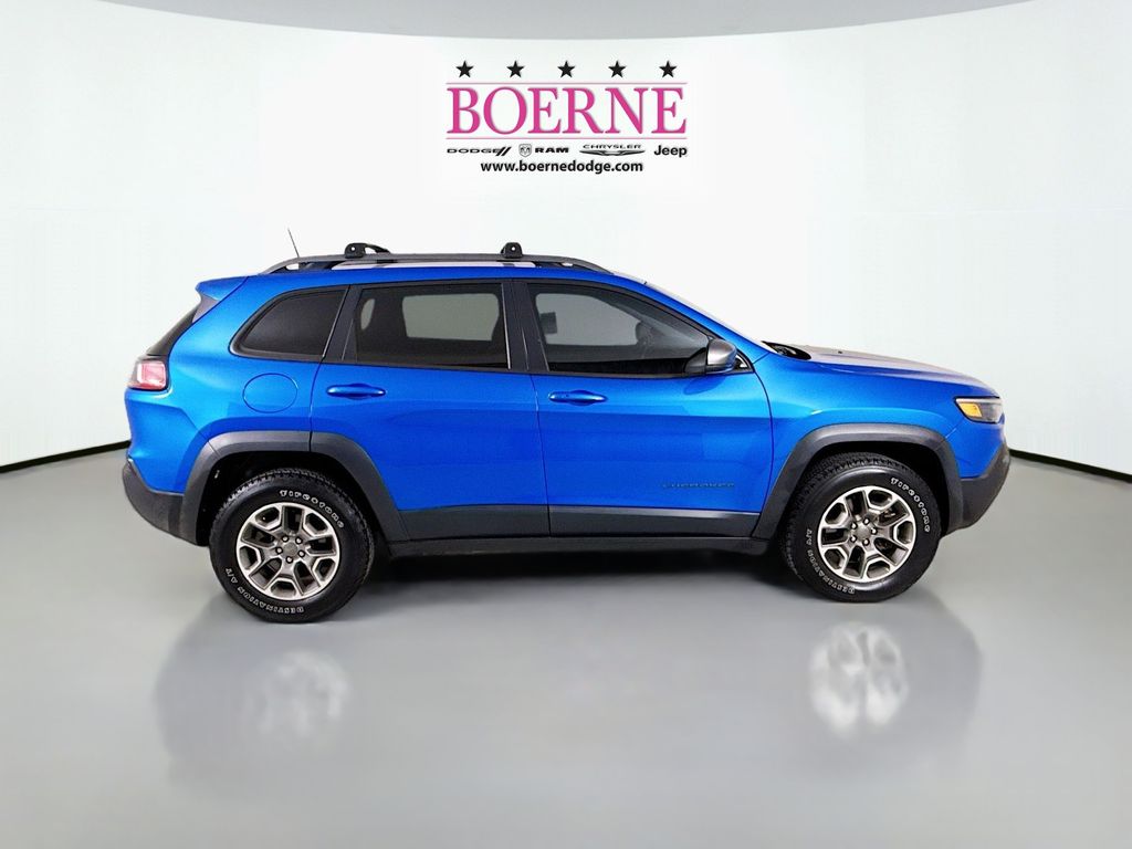 Vehicle image 4 of 30