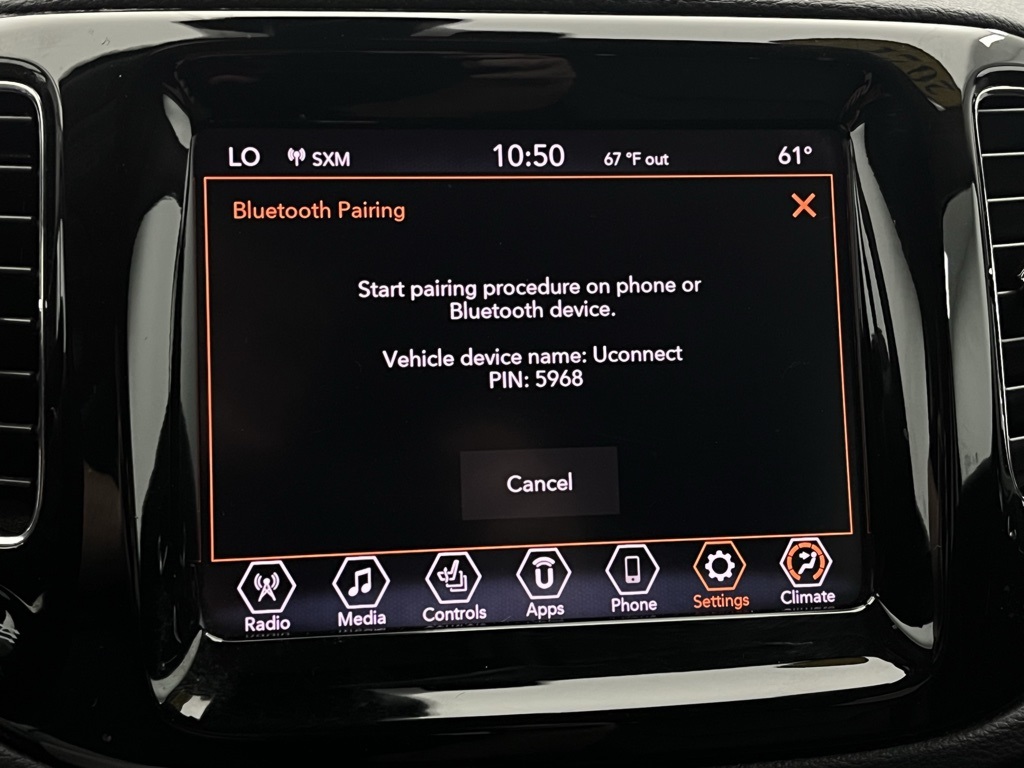 Vehicle image 11 of 34
